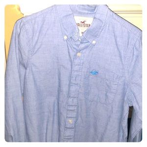Men’s light blue Hollister shirt